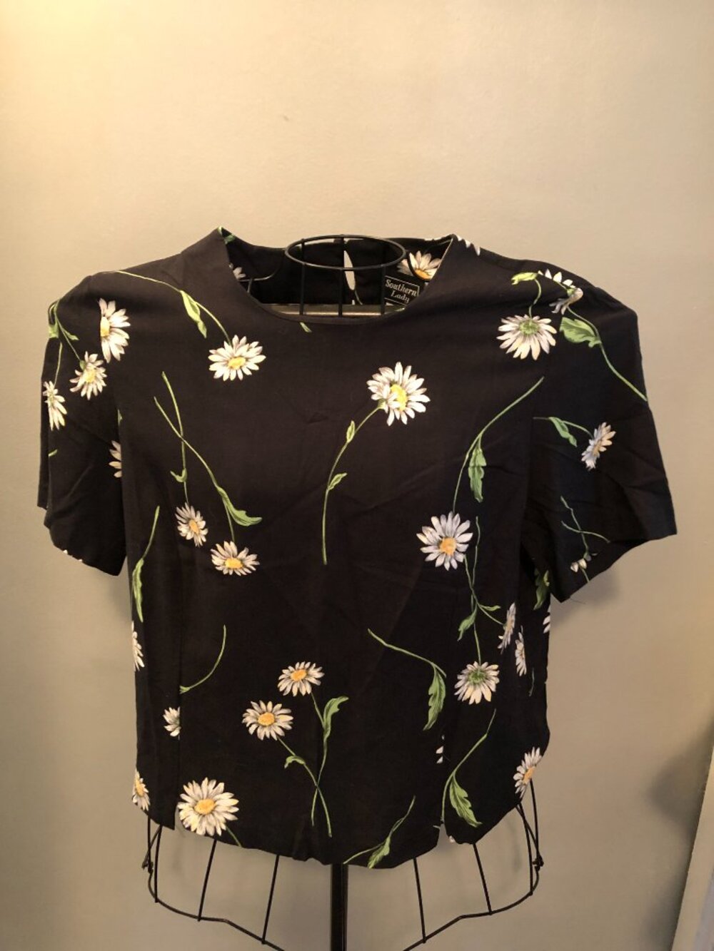 VINTAGE Sz 14 Southern Lady Short Sleeve Floral Black Blouse 21" Pit to Pit #JS